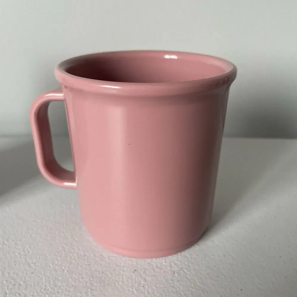 Rubbermaid vintage pink